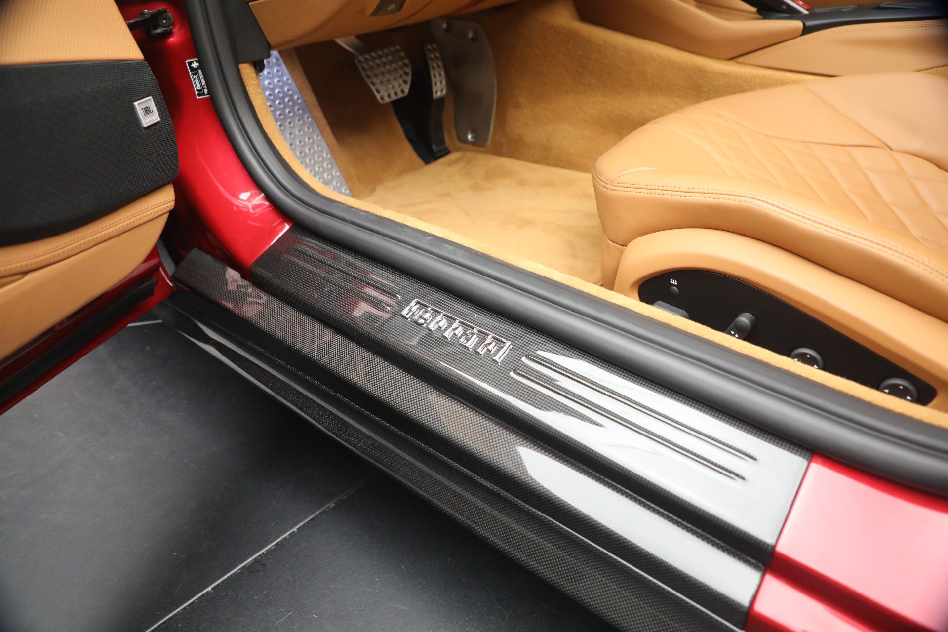 Certified 2023 Ferrari 812 GTS RWD image 22