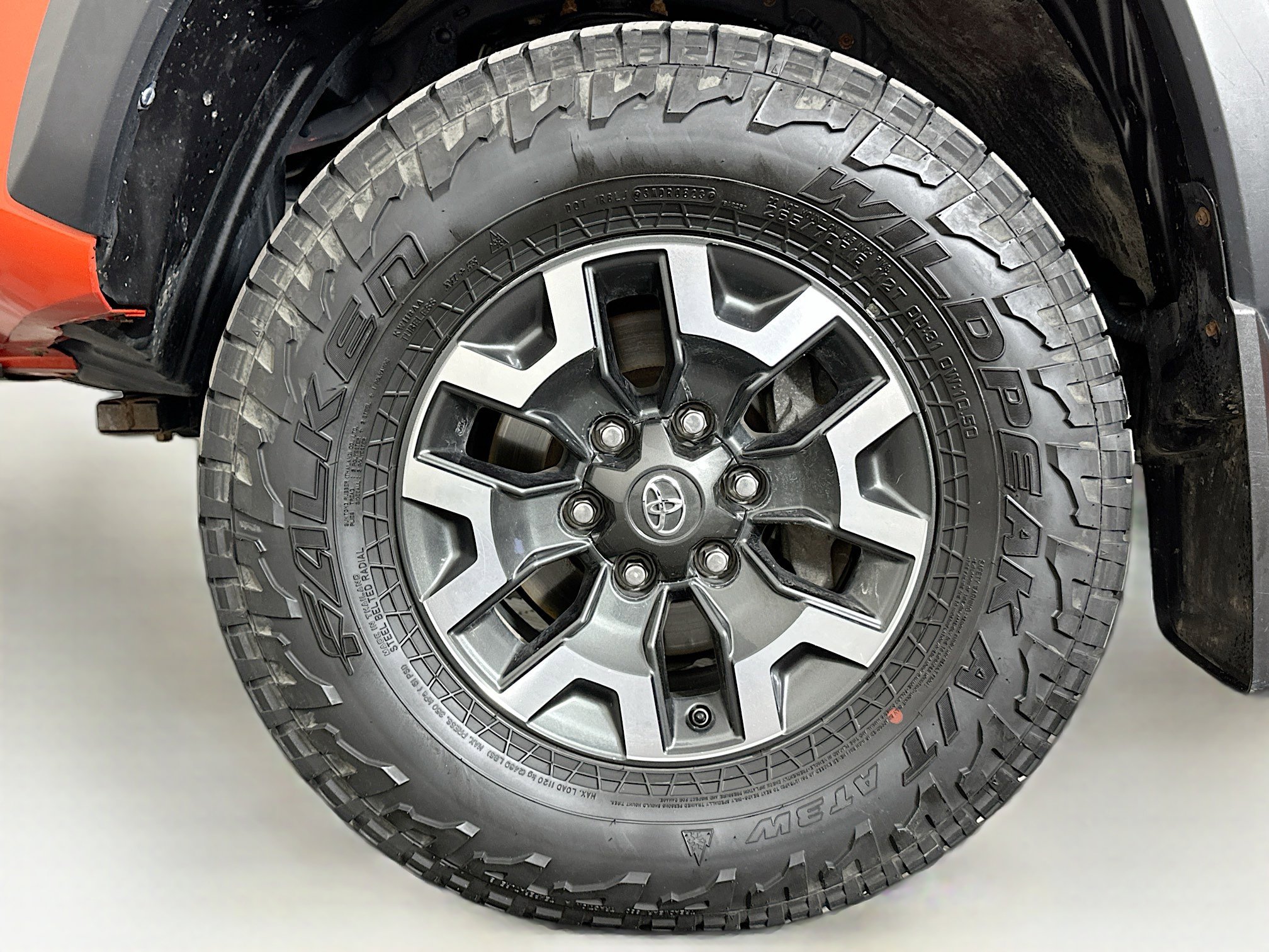Used 2018 Toyota Tacoma TRD Off-Road image 11