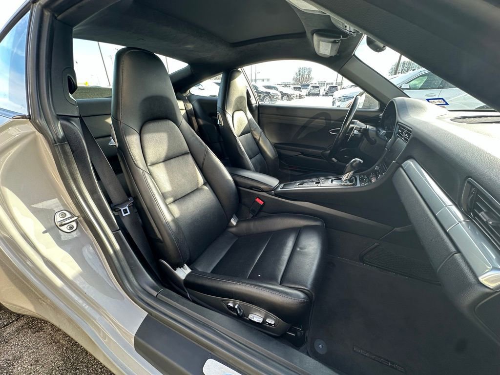 Used 2018 Porsche 911 Carrera image 24