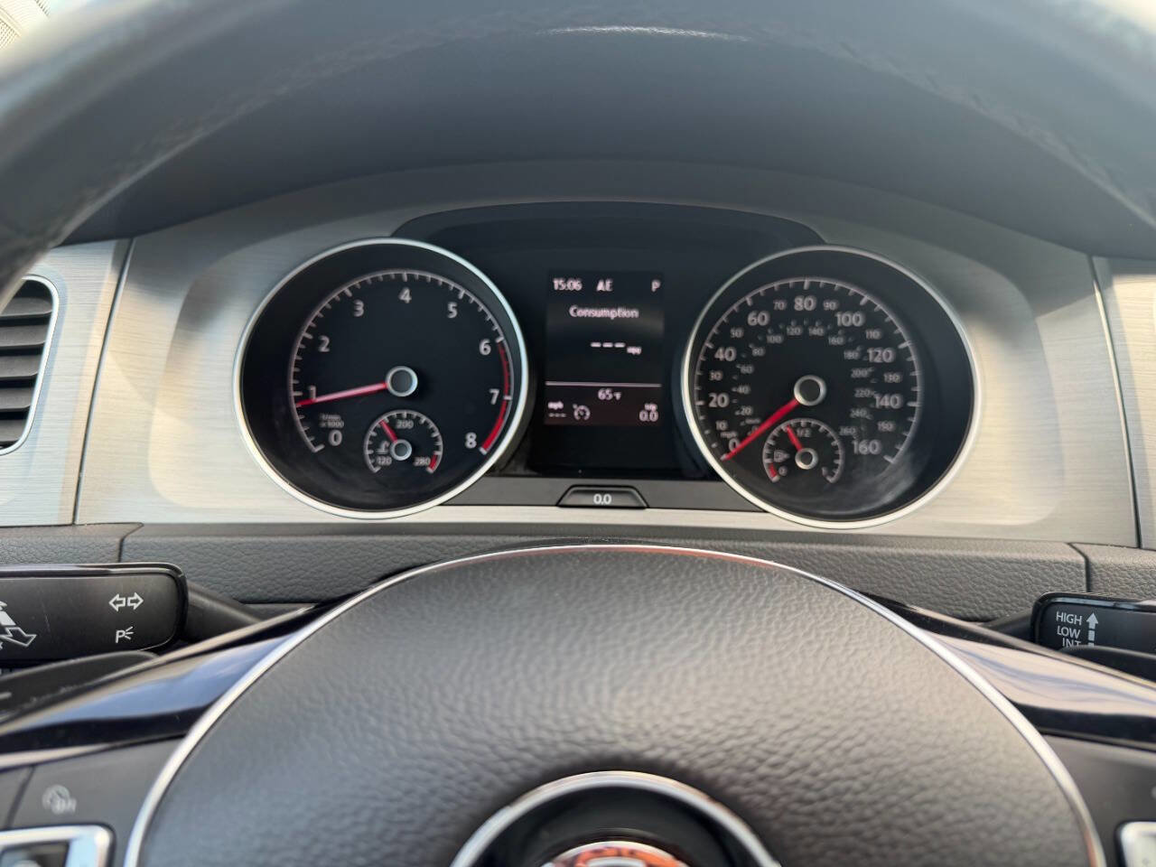 Used 2016 Volkswagen Golf Limited Edition FWD image 23