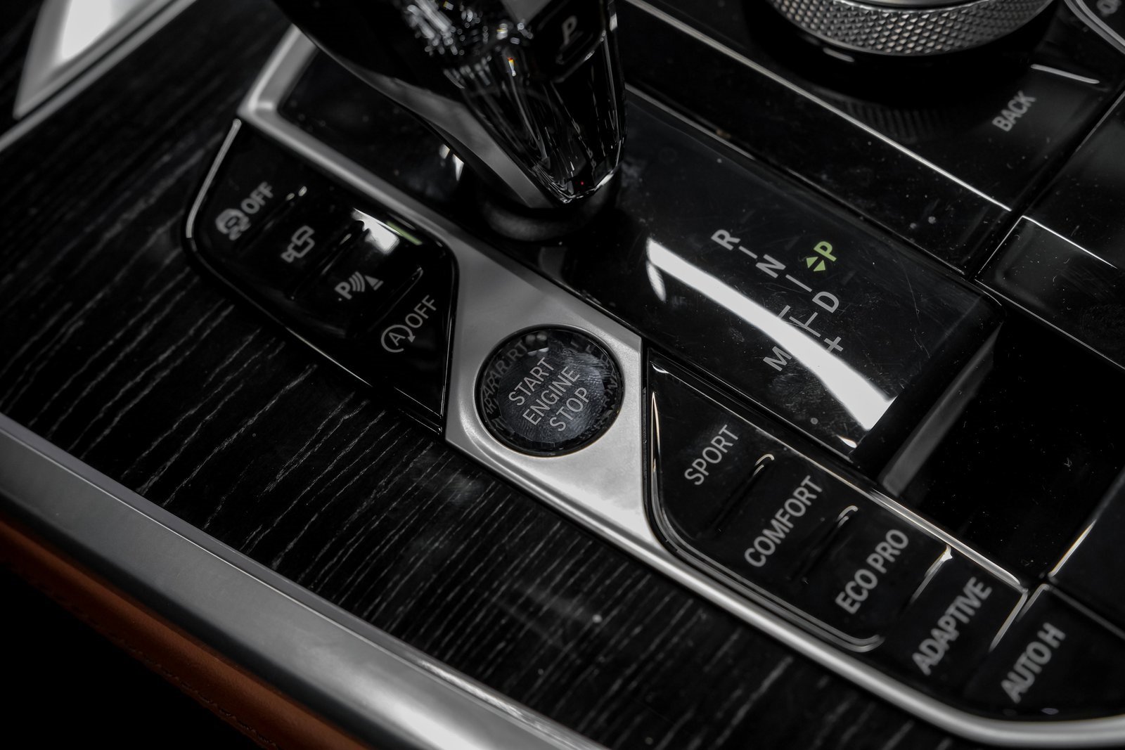 Used 2022 BMW X7 M50i w/ Executive Package image 25