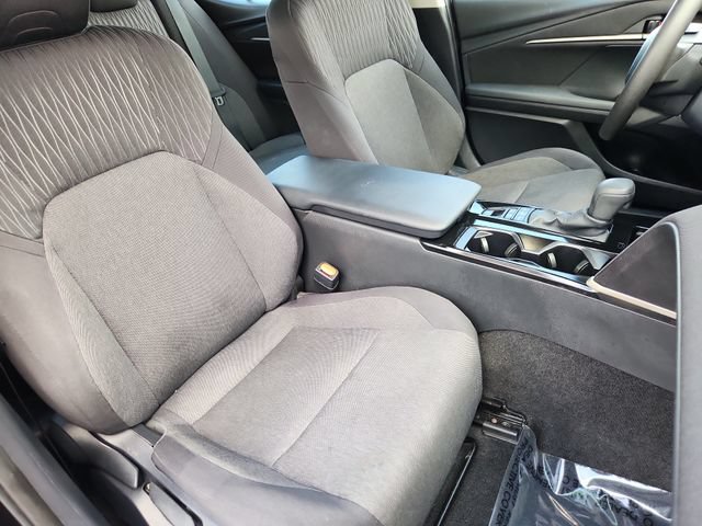 Used 2025 Toyota Camry LE FWD image 13