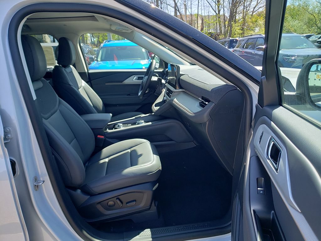 New 2026 Ford Explorer Active w/ Active Comfort Package AWD/4WD image 18