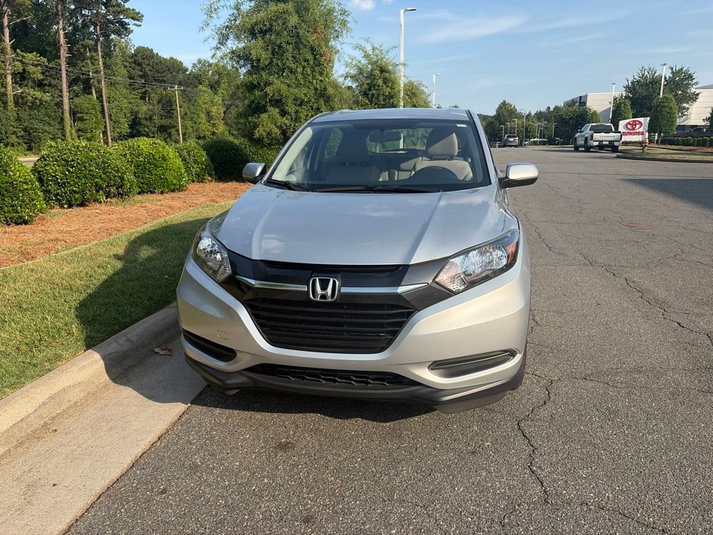 Used 2016 Honda HR-V LX image 2