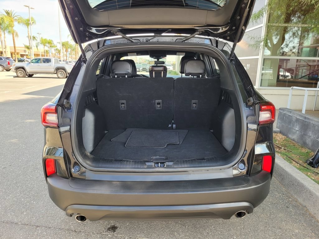 Used 2025 Ford Escape ST-Line FWD image 34