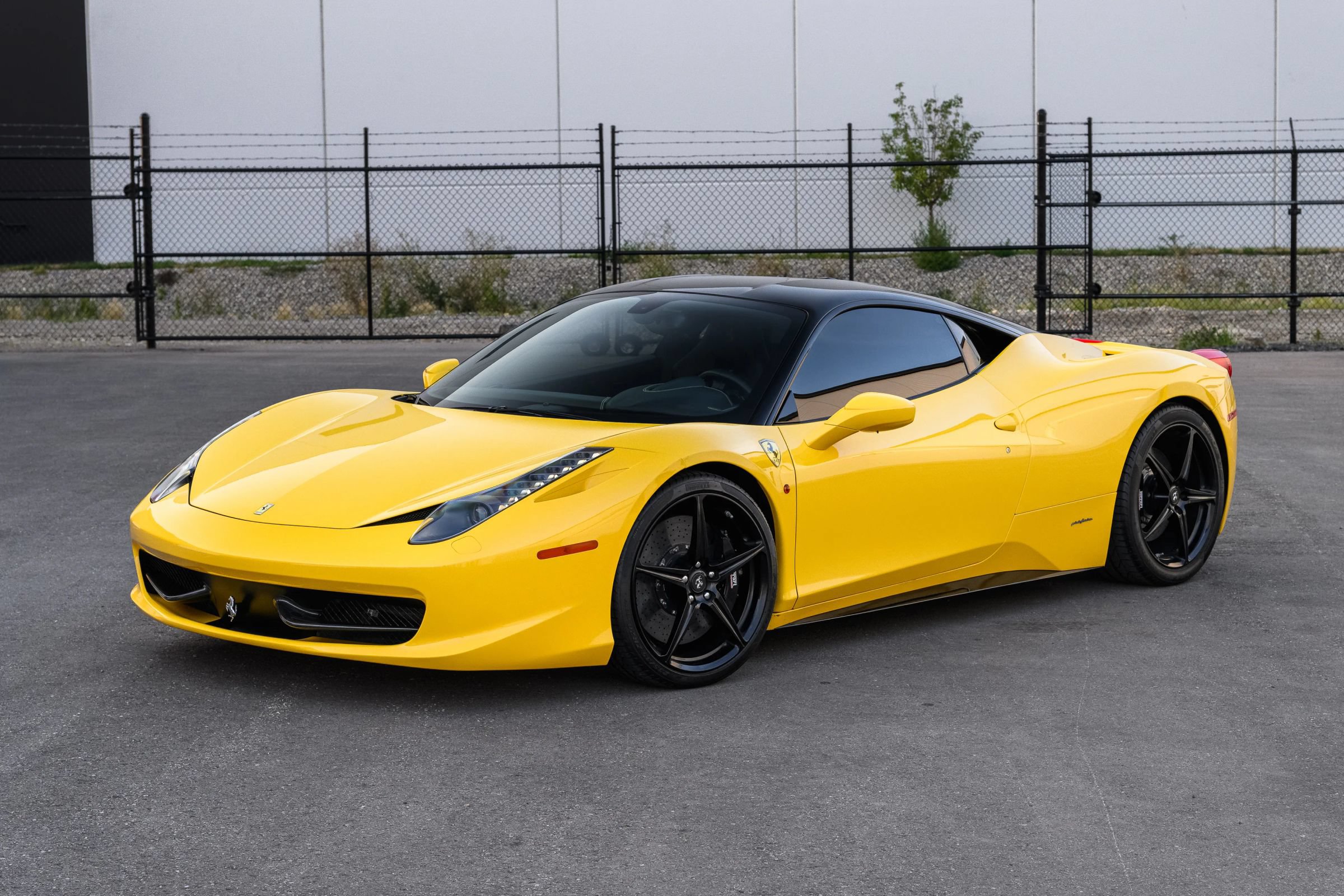 Used 2010 Ferrari 458 Italia Coupe RWD image 8