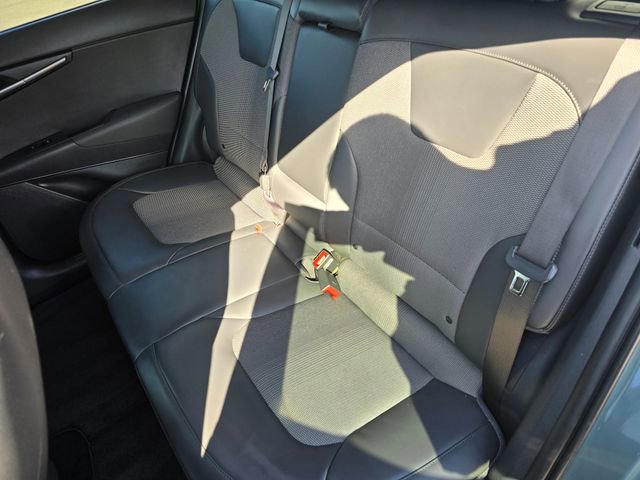 Certified 2023 Kia Niro Wind w/ Wind Preserve Package FWD image 19