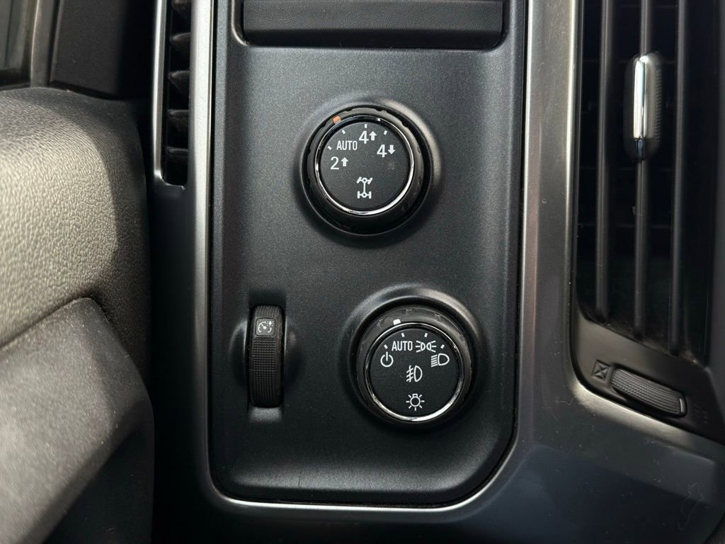 Used 2014 Chevrolet Silverado 1500 LT image 17