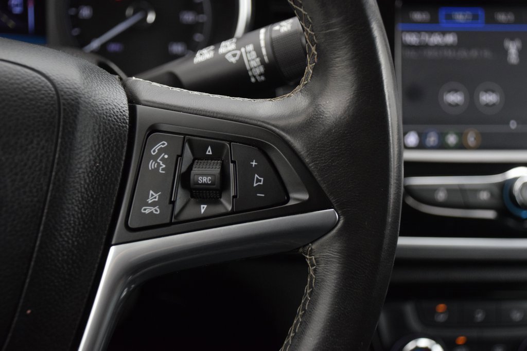 Used 2022 Buick Encore Preferred w/ Safety Package image 23