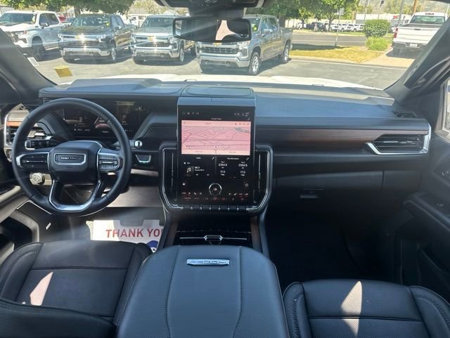 Used 2025 GMC Yukon XL Denali AWD/4WD image 14
