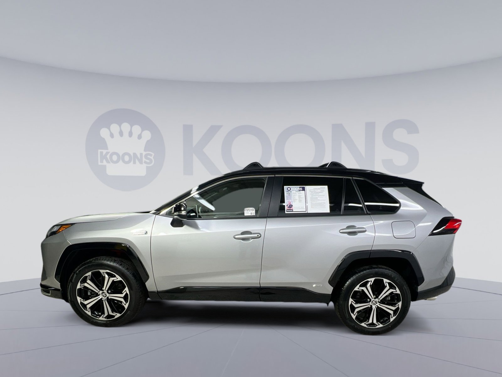 Used 2022 Toyota RAV4 XSE image 8