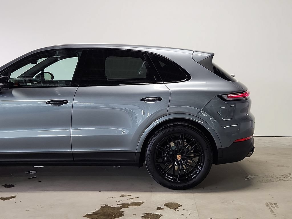 New 2026 Porsche Cayenne AWD/4WD image 7