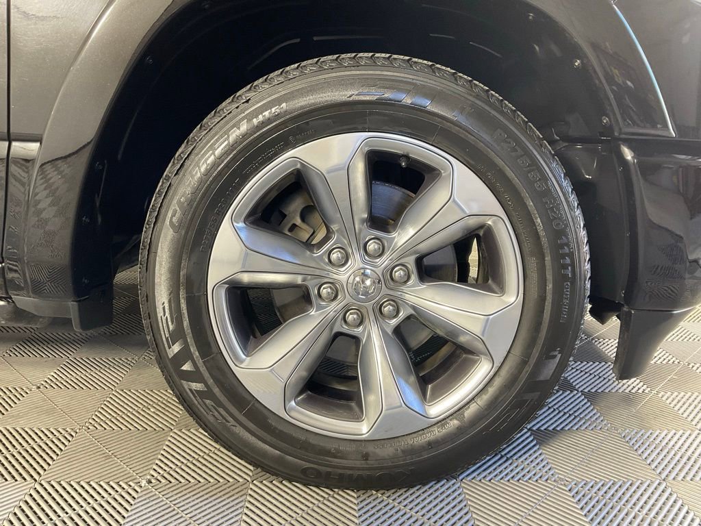 Used 2021 RAM 1500 Limited w/ Body Color Bumper Group image 10