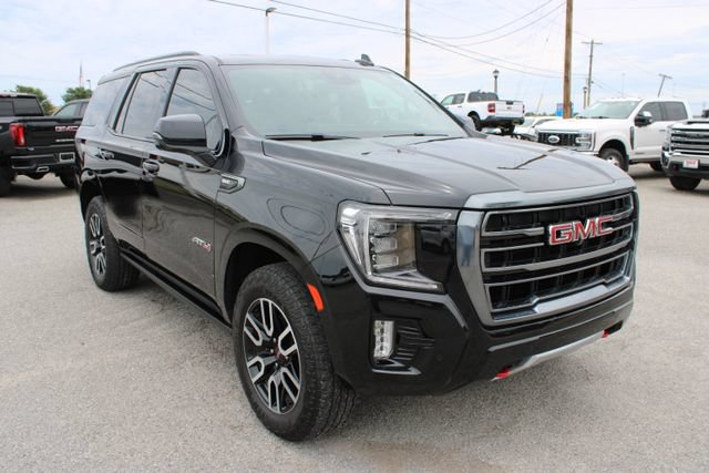 Used 2023 GMC Yukon AT4 w/ AT4 Premium Package AWD/4WD image 3