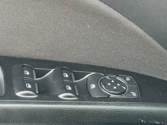 Used 2017 Ford Fusion SE w/ Fusion SE Technology Package FWD image 33