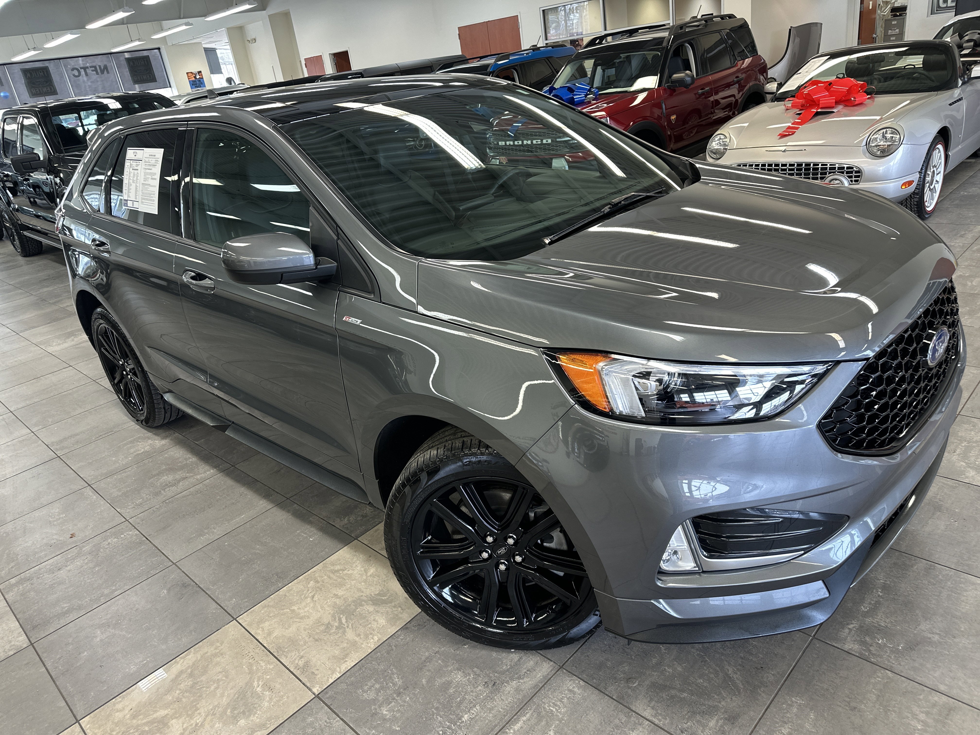 Used 2024 Ford Edge ST-Line image 10