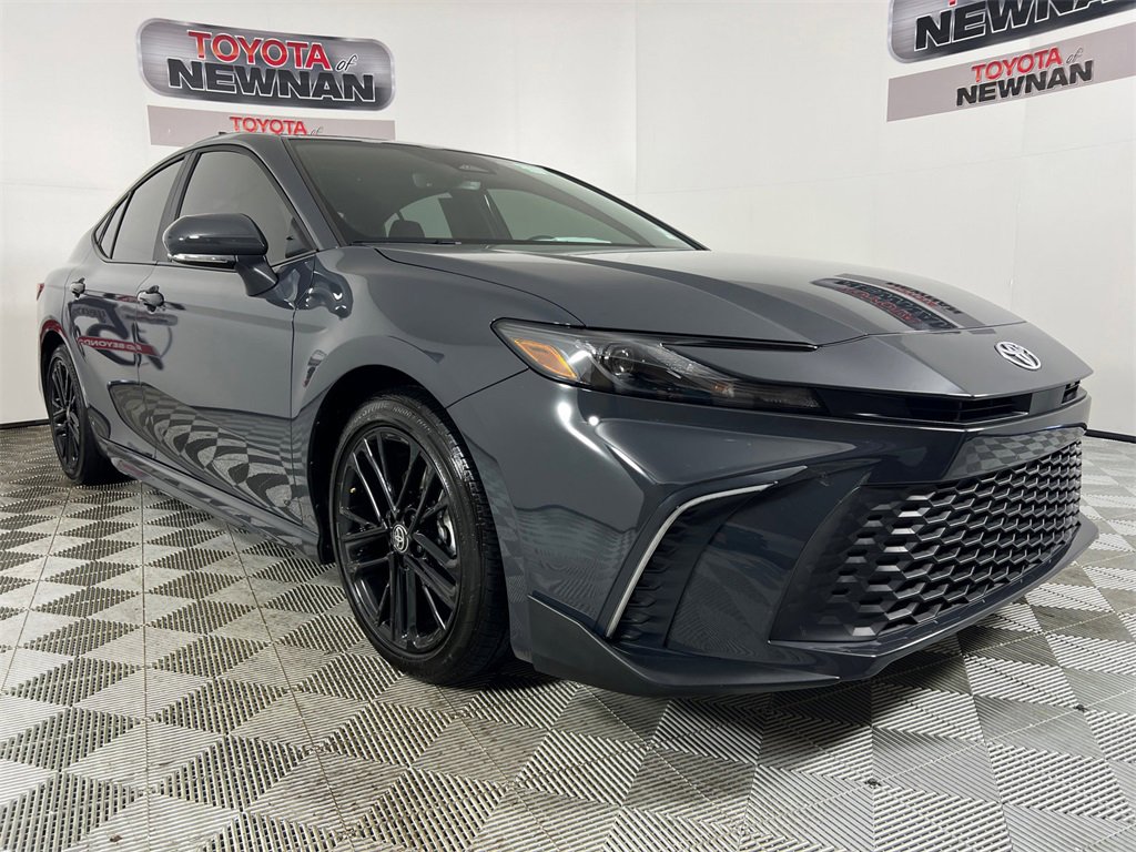 Used 2025 Toyota Camry SE