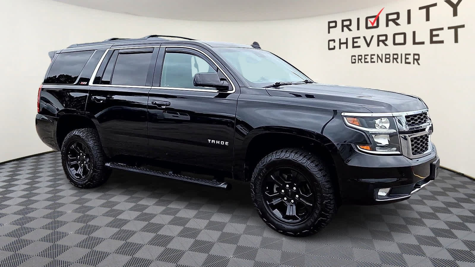 Used 2019 Chevrolet Tahoe LT AWD/4WD image 2