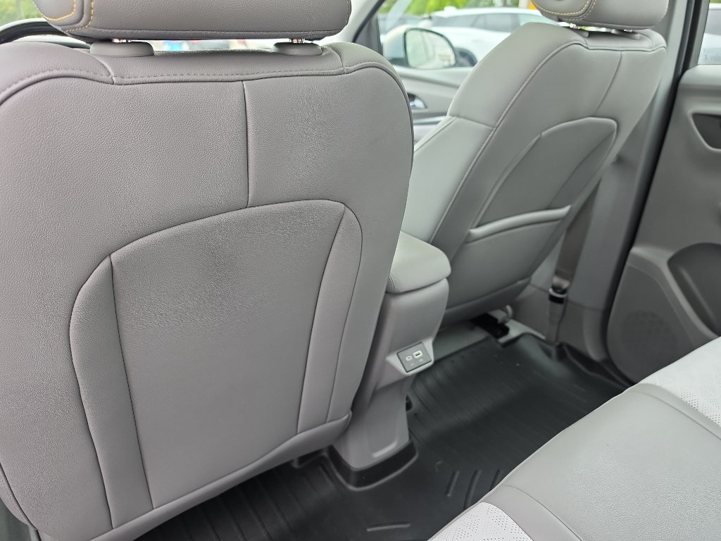 Certified 2023 Chevrolet Bolt EUV Premier w/ Sun & Sound Package FWD image 19