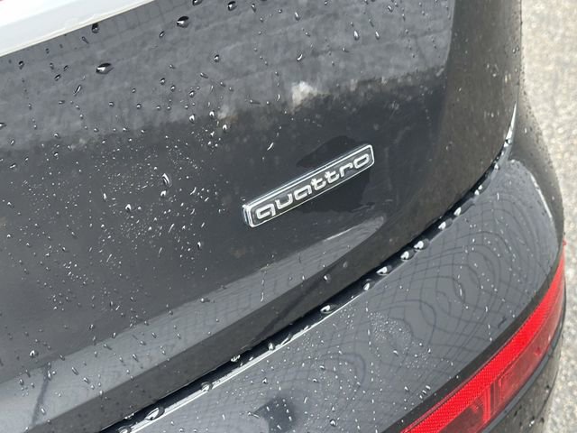 Used 2023 Audi Q5 2.0T Premium w/ Convenience Package image 13