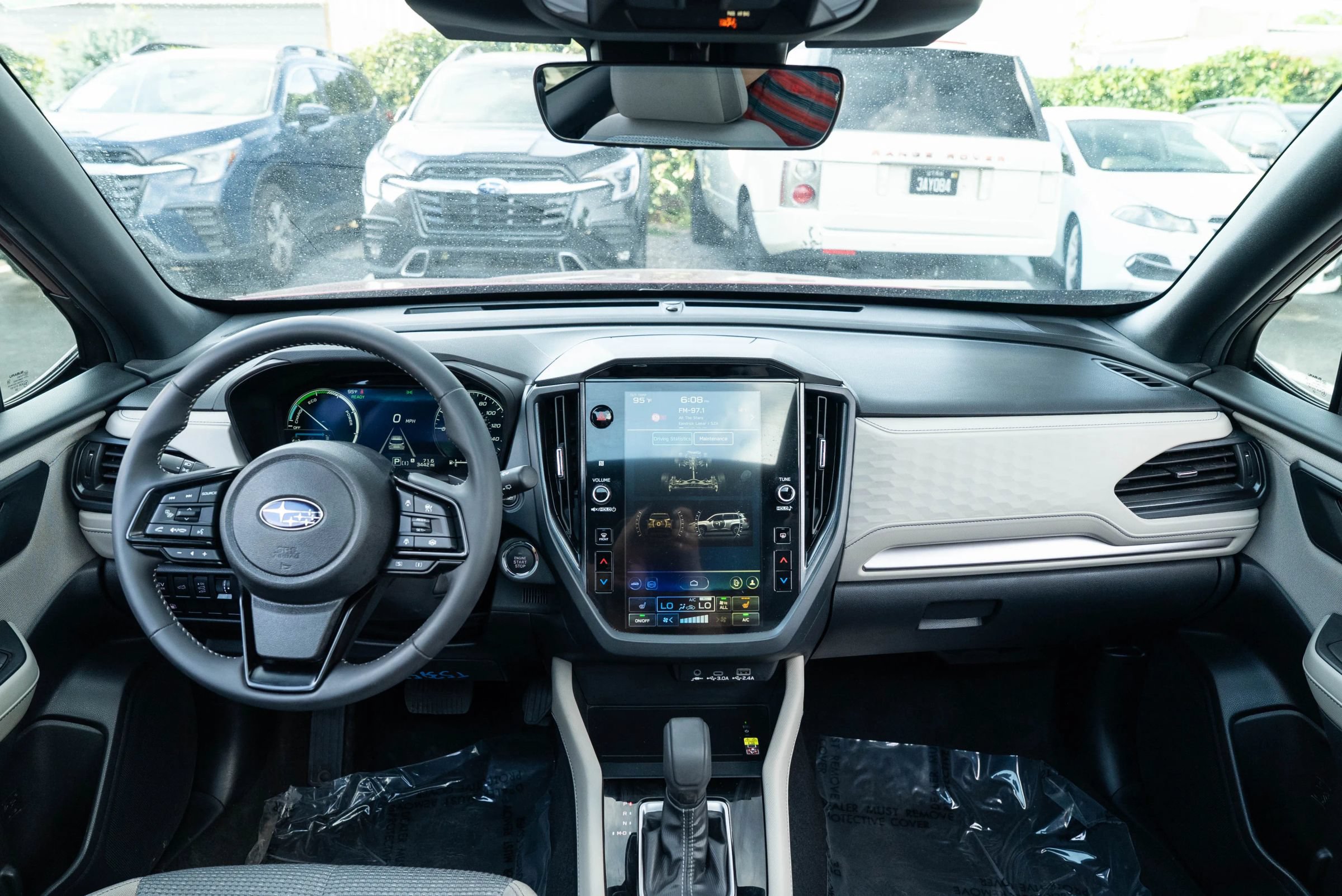 Used 2025 Subaru Forester Premium AWD/4WD image 18