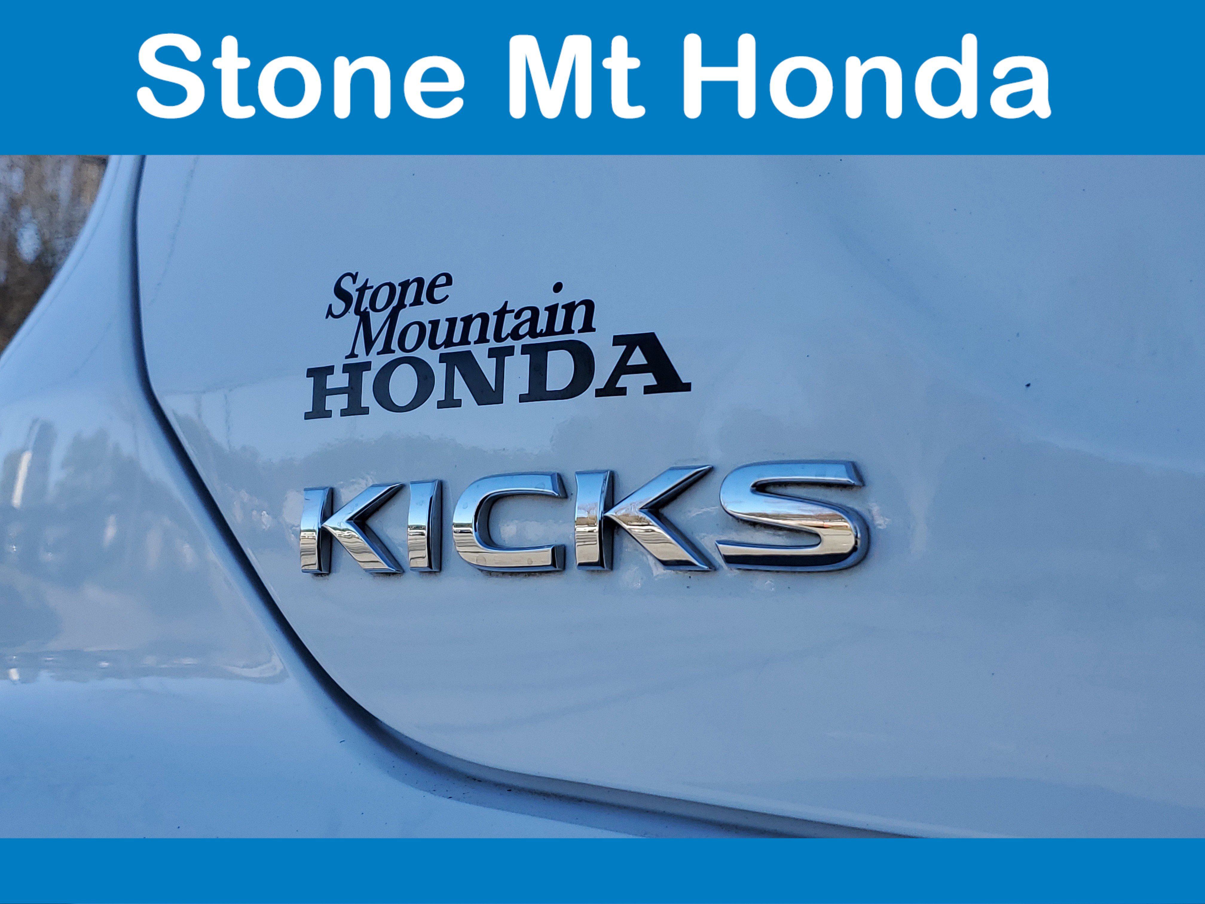 Used 2022 Nissan Kicks S image 7