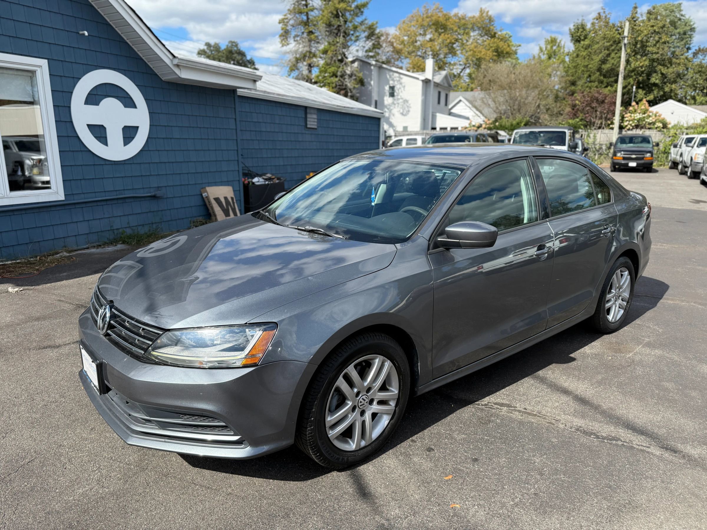 Used 2018 Volkswagen Jetta S image 2