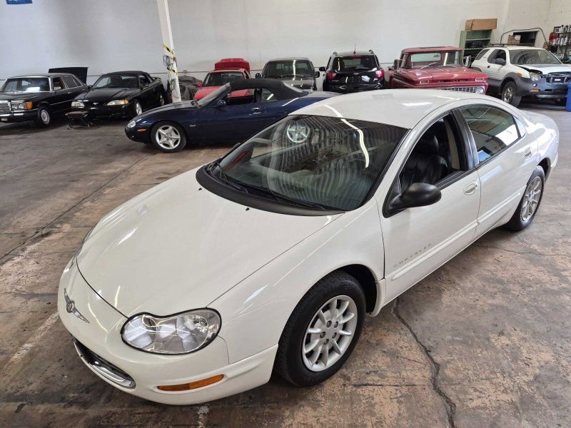 Used 1998 Chrysler Concorde LXi FWD image 13