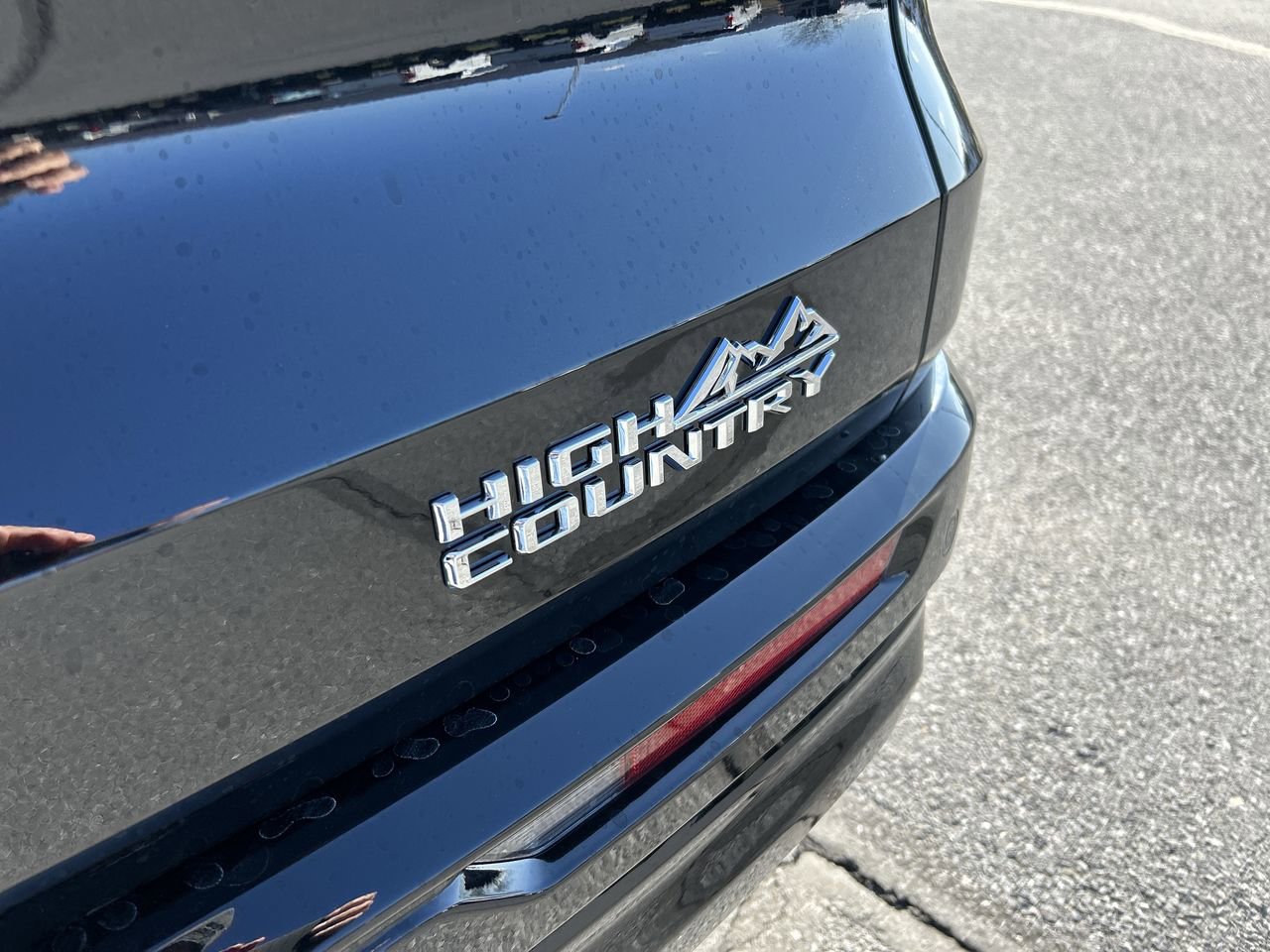 New 2026 Chevrolet Traverse High Country image 11