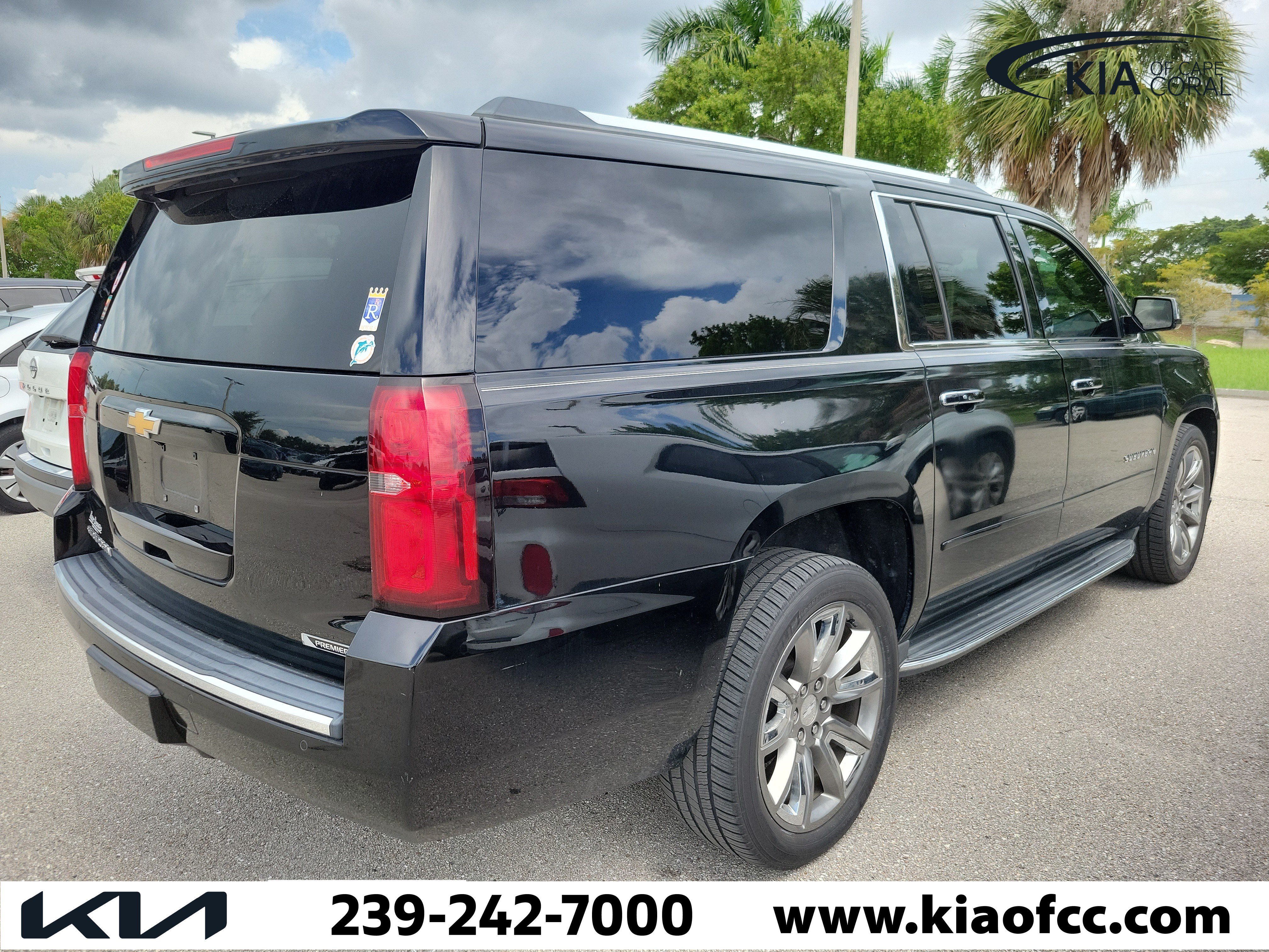 Used 2017 Chevrolet Suburban Premier AWD/4WD image 8