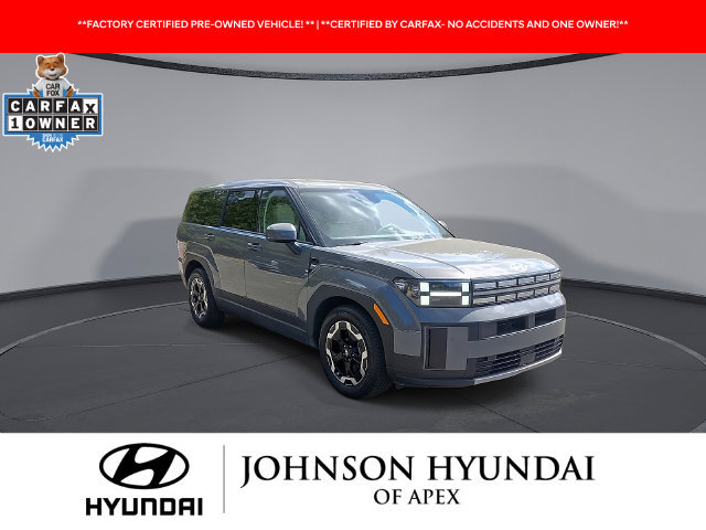 Used 2025 Hyundai Santa Fe SE AWD/4WD image 2