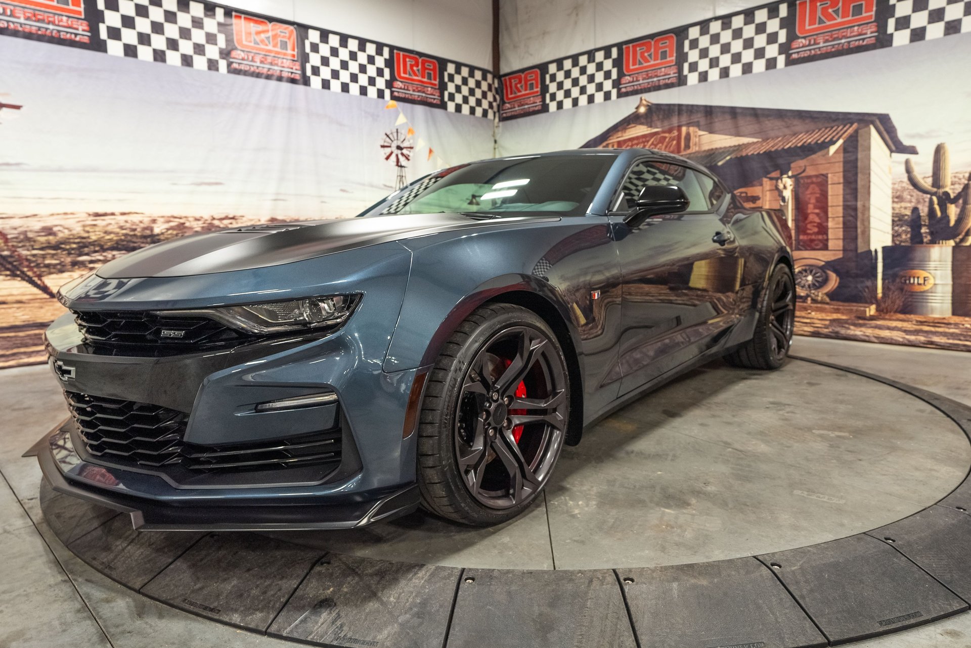 Used 2019 Chevrolet Camaro SS RWD image 6