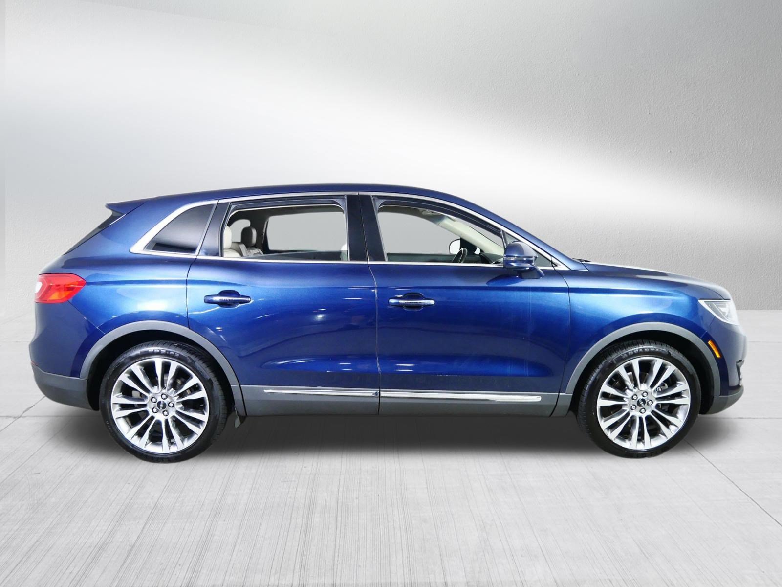 Used 2017 Lincoln MKX Reserve w/ Lincoln MKX Climate Package AWD/4WD image 8