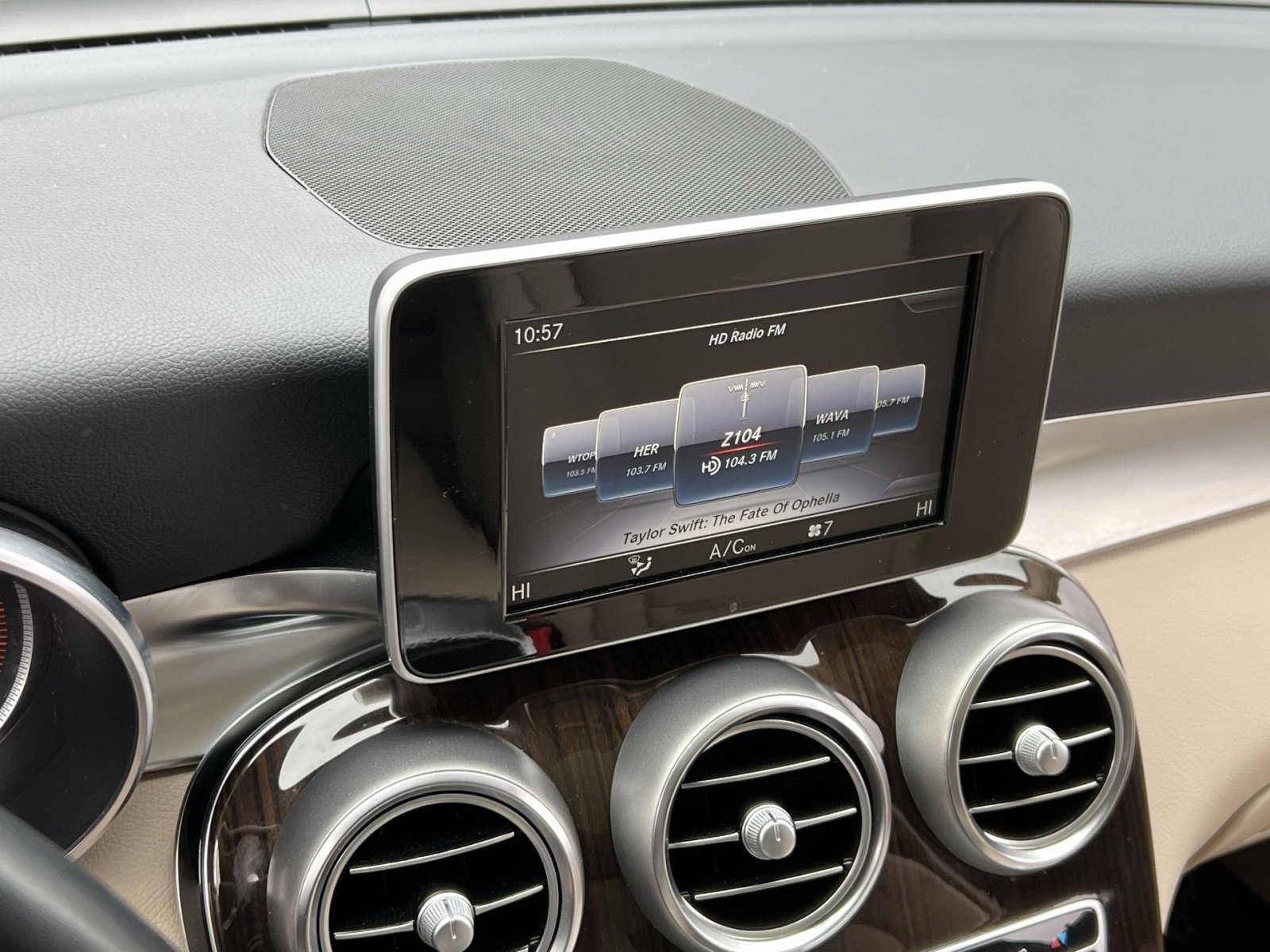 Certified 2019 Mercedes-Benz GLC 300 4MATIC image 16