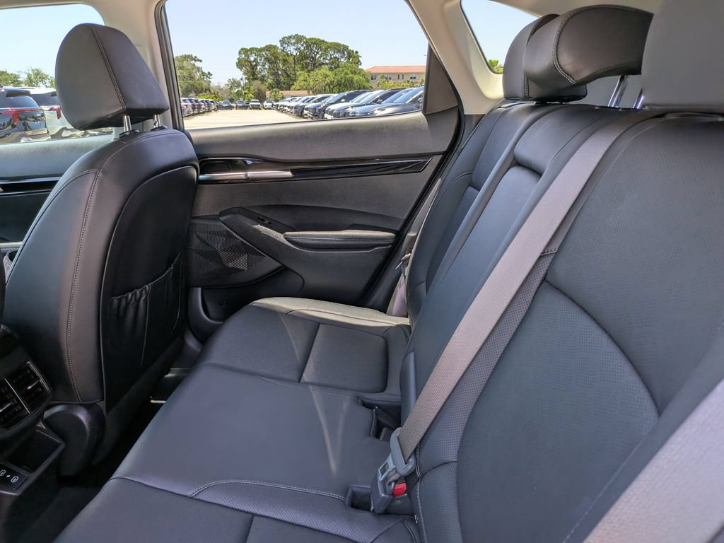 Certified 2025 Kia Seltos EX FWD image 18