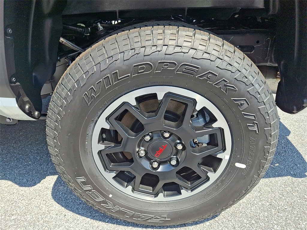 New 2025 Toyota Tacoma TRD Off-Road image 18