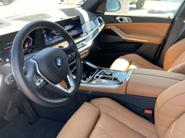 Used 2026 BMW X5 xDrive40i w/ Premium Package AWD/4WD image 11