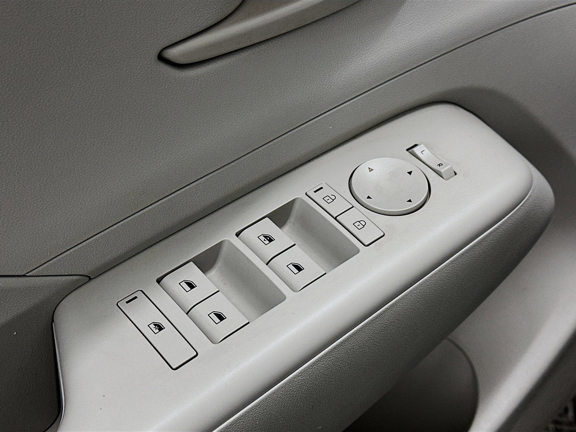 Used 2025 Hyundai Kona SEL image 15