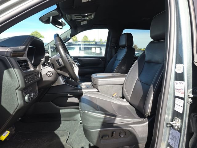 Used 2023 Chevrolet Suburban Premier image 8