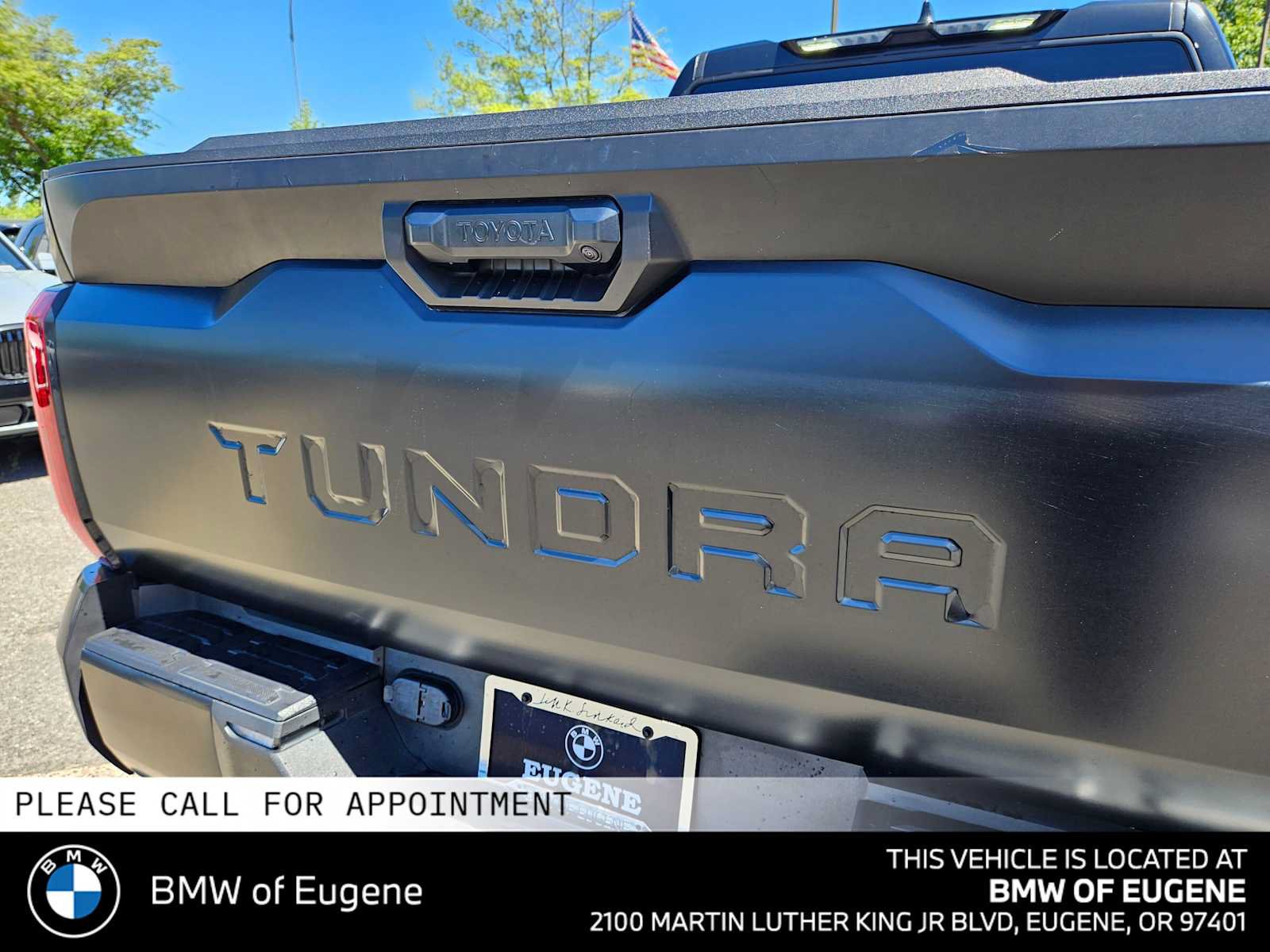Used 2022 Toyota Tundra SR5 w/ TRD Off-Road Package AWD/4WD image 16