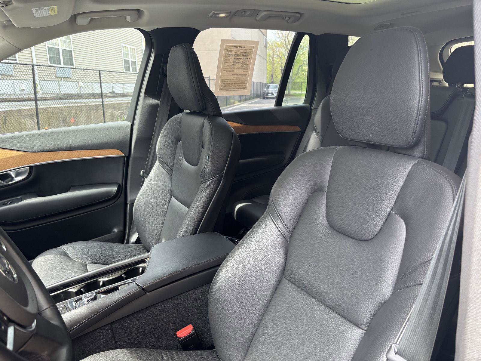 Used 2024 Volvo XC90 B5 Plus AWD/4WD image 10