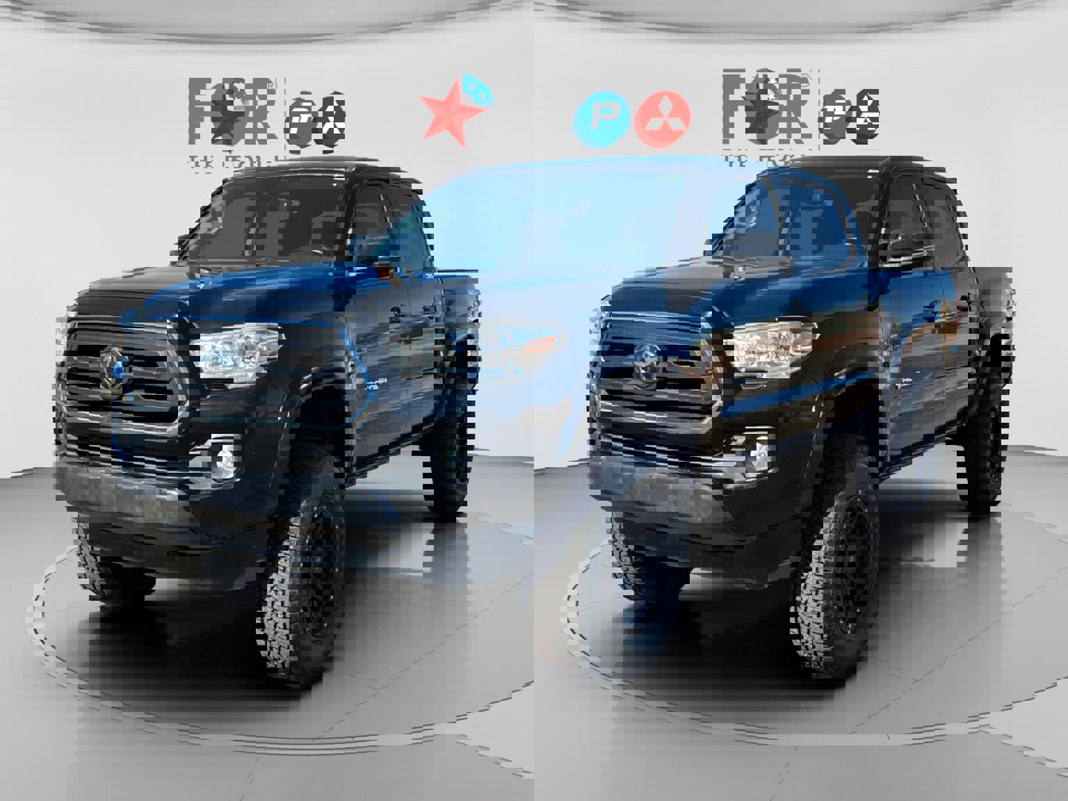 Used 2021 Toyota Tacoma SR5 w/ Technology Package image 1