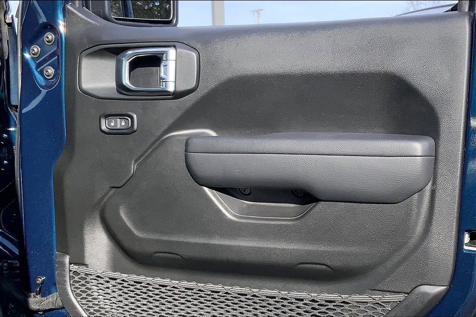 Certified 2025 Jeep Wrangler Sport image 19