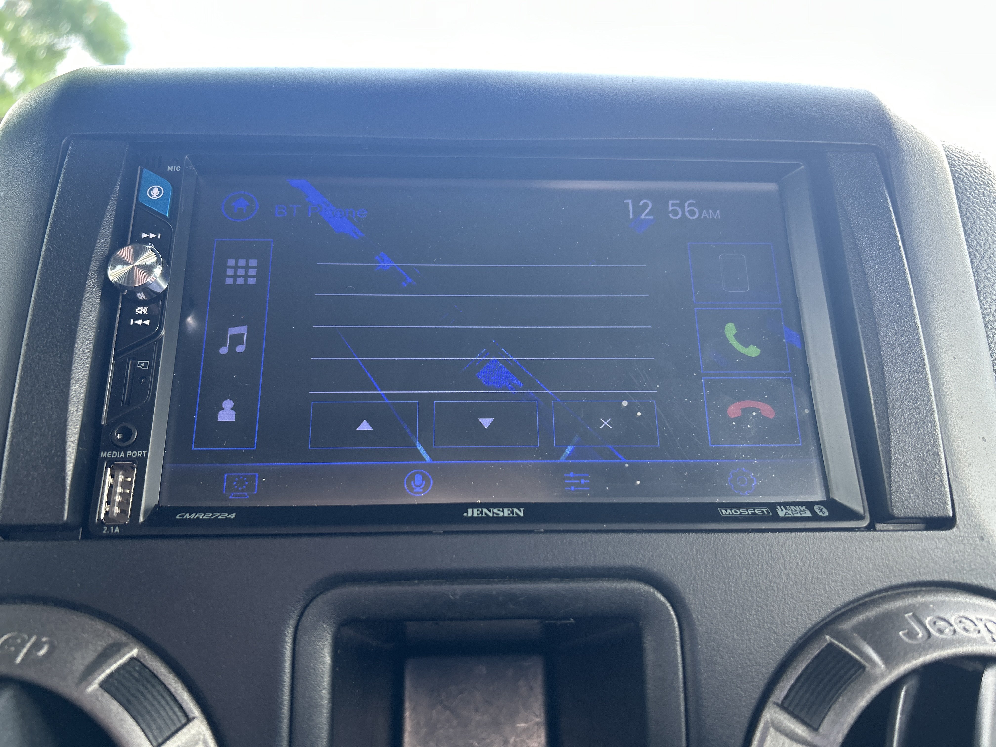 Used 2016 Jeep Wrangler Unlimited Sport w/ Connectivity Group AWD/4WD image 12