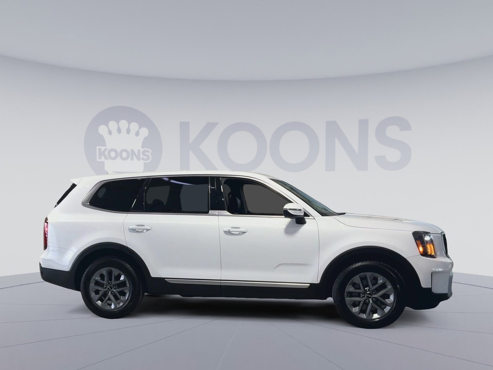 Used 2024 Kia Telluride LX image 12