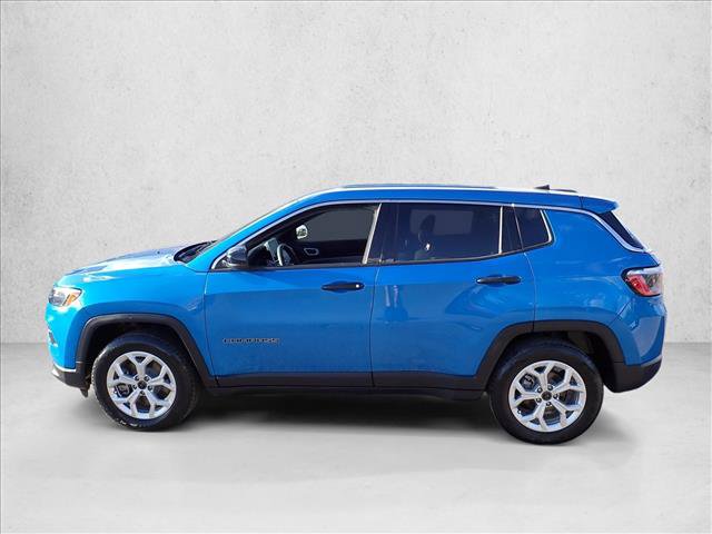 Used 2025 Jeep Compass Sport AWD/4WD image 2