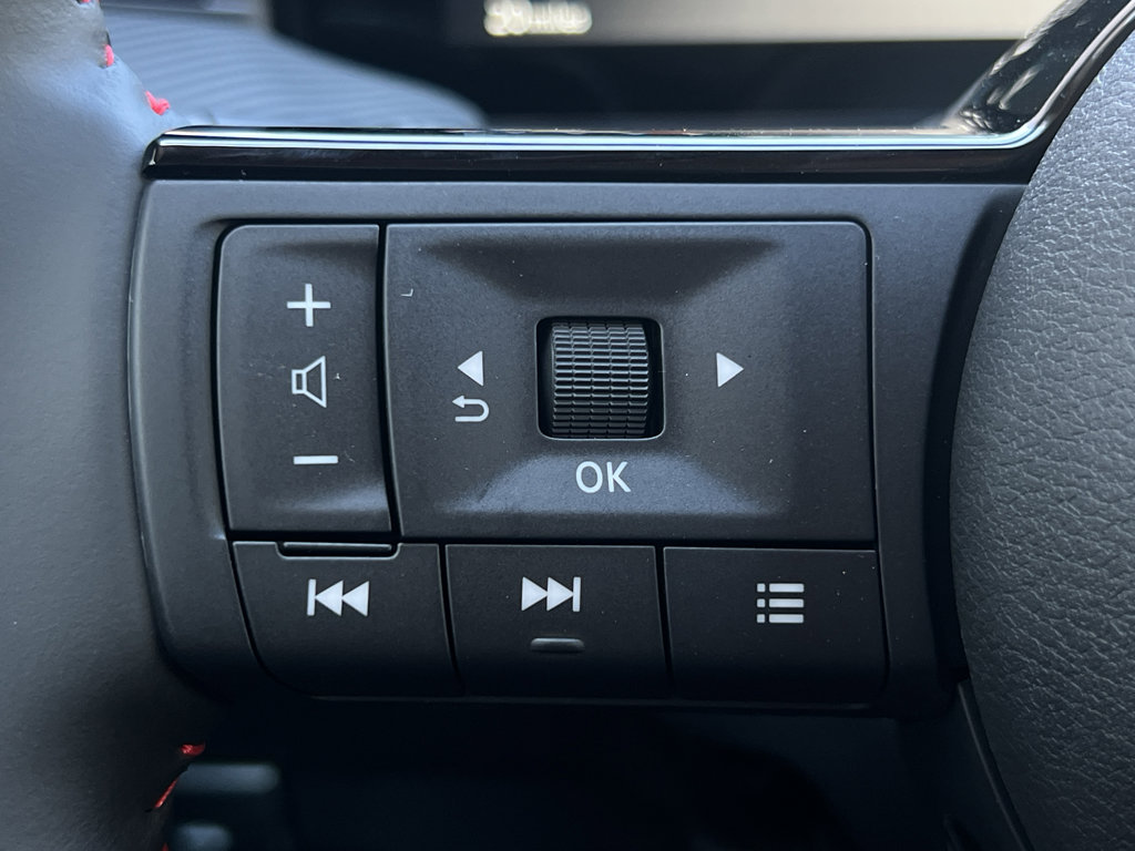 New 2026 Nissan Kicks SR w/ Cold Weather Package image 22