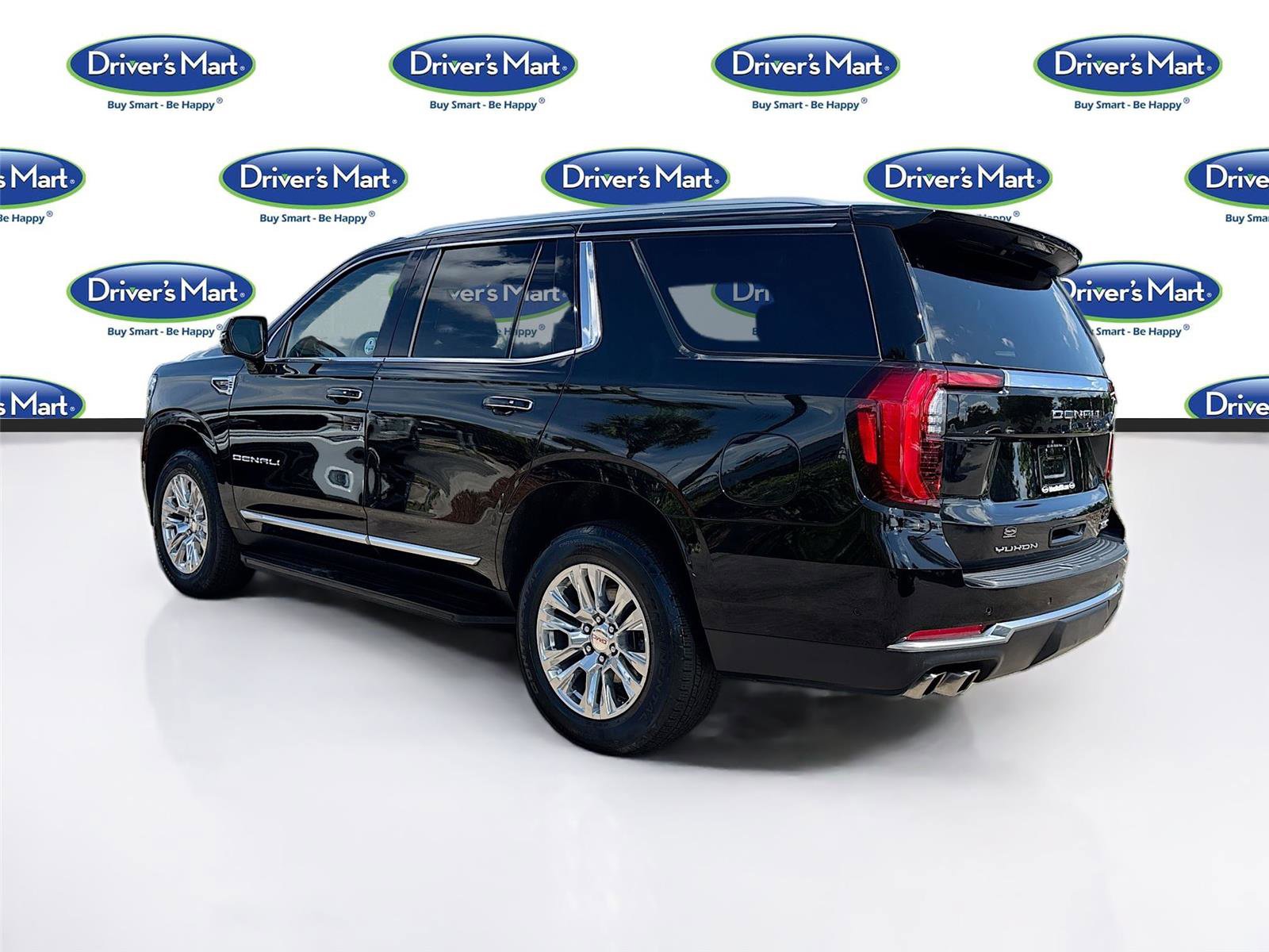 Used 2025 GMC Yukon Denali RWD image 5