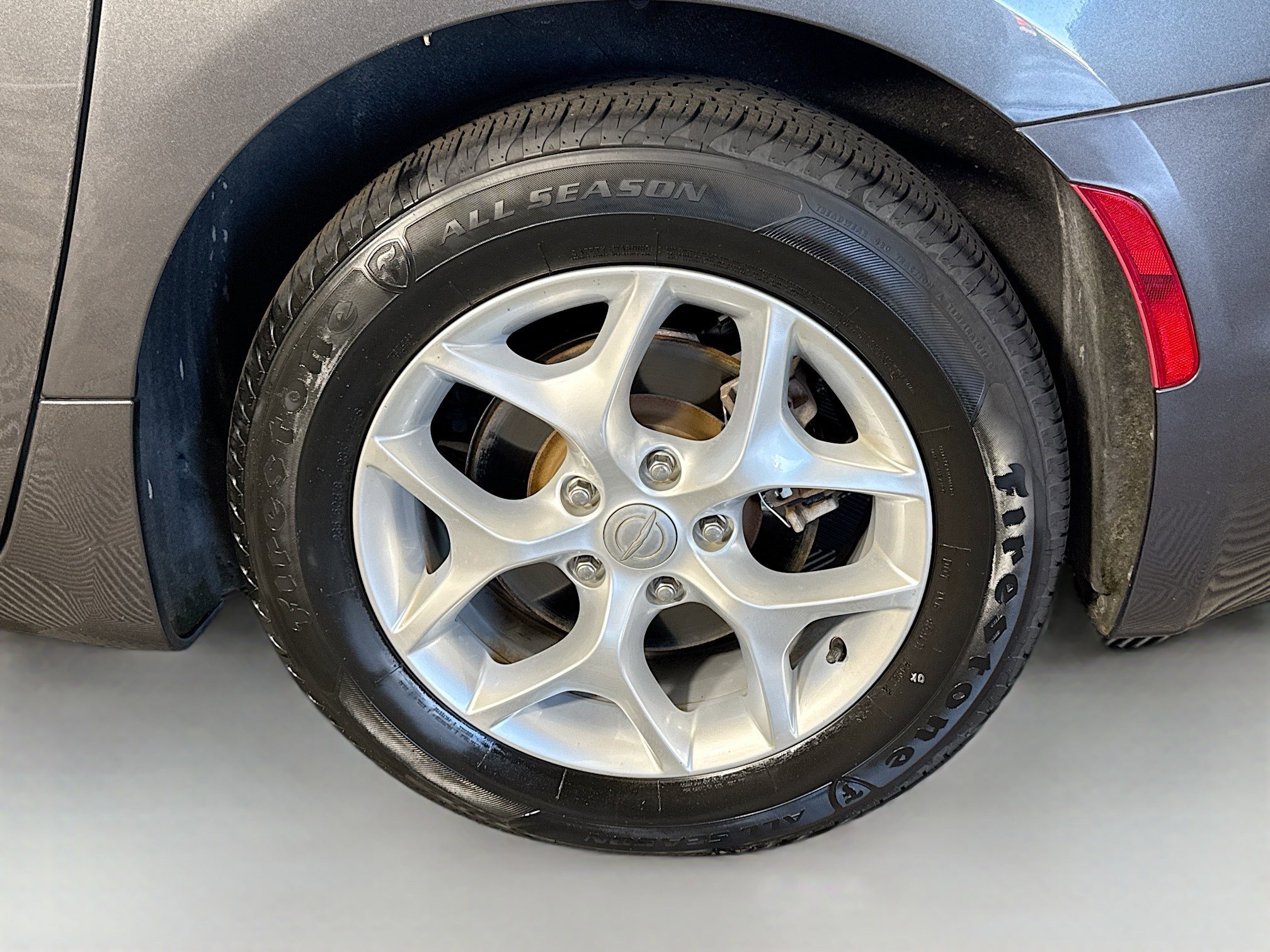 Used 2018 Chrysler Pacifica Touring Plus w/ Tire & Wheel Group image 37