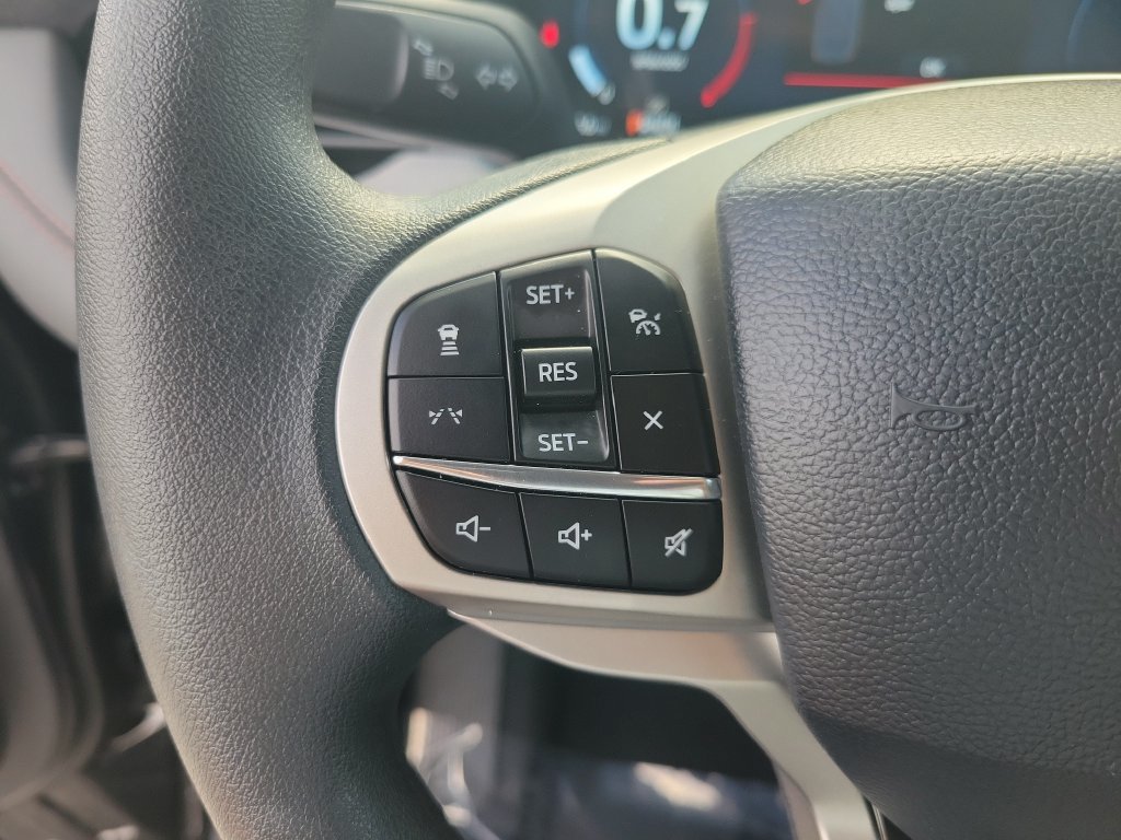 Used 2026 Ford Explorer Active RWD image 18